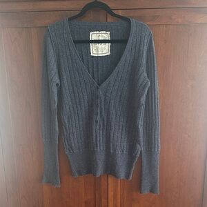 Deep V-neck long sleeved sweater